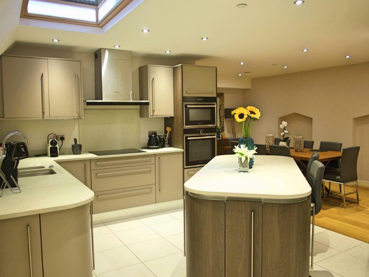 לונדון The Norfolk Townhouse - Stunning 5Bdr Home מראה חיצוני תמונה