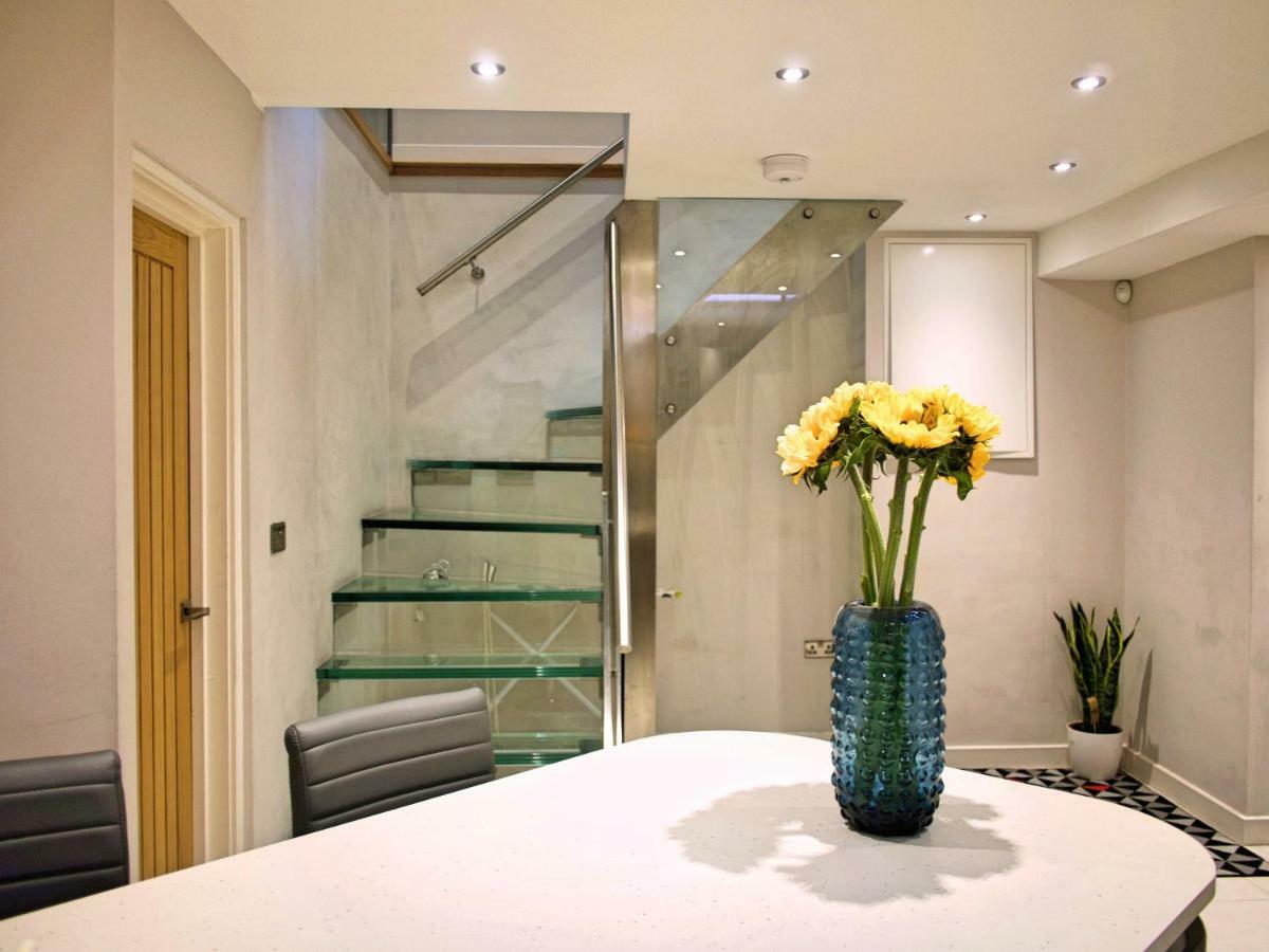 לונדון The Norfolk Townhouse - Stunning 5Bdr Home מראה חיצוני תמונה